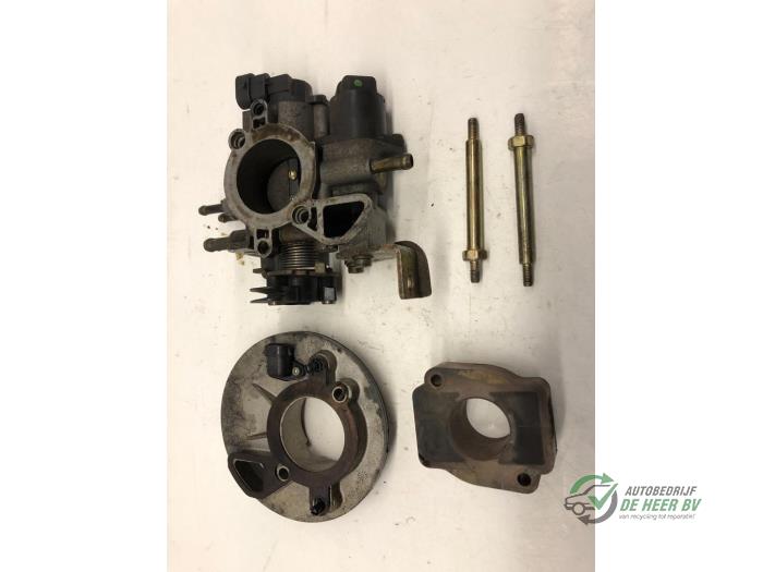 Gebruikte Injectiehuis Fiat Punto I (176) 75,Selecta 1.2 Fire MPI Prijs € 45,00 Margeregeling aangeboden door Autobedrijf de Heer B.V.