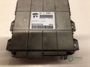 Gebruikte Boordcomputer Peugeot 106 I 1.1 i XN,XR,XT Prijs € 75,00 Margeregeling aangeboden door Autobedrijf de Heer B.V.