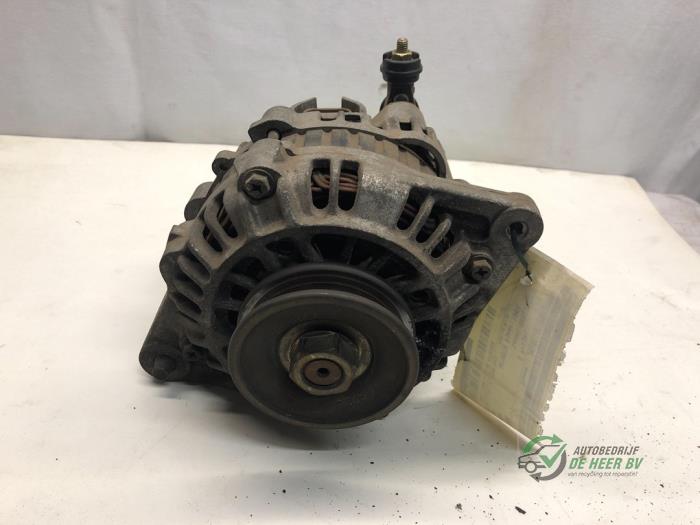 Gebruikte Dynamo Mazda 323 F (BG14) 1.6i 16V Prijs € 30,00 Margeregeling aangeboden door Autobedrijf de Heer B.V.