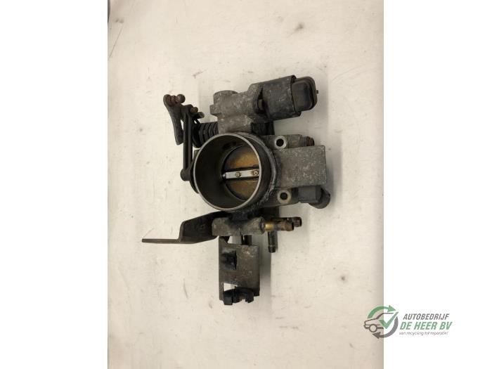 Gebruikte Injectiehuis Opel Zafira (F75) 1.6 16V Prijs € 50,00 Margeregeling aangeboden door Autobedrijf de Heer B.V.