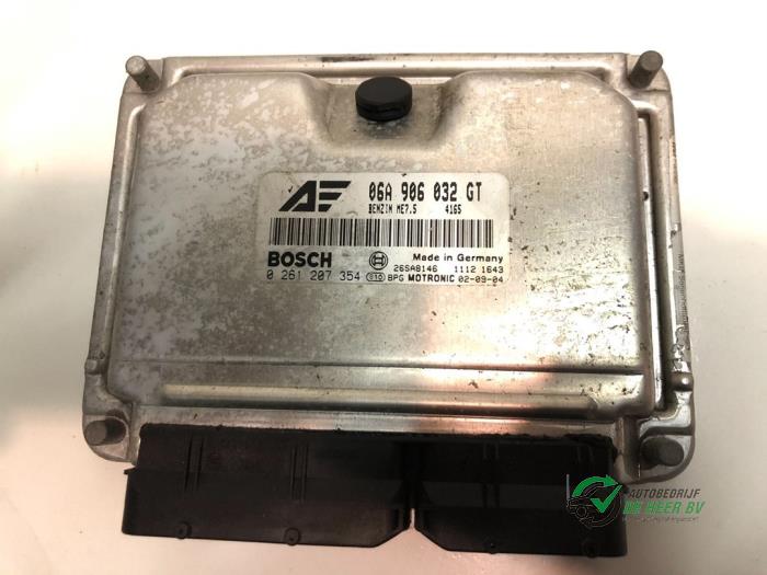 Gebruikte Boordcomputer Volkswagen Sharan (7M8/M9/M6) 1.8 Turbo 20V Prijs € 75,00 Margeregeling aangeboden door Autobedrijf de Heer B.V.