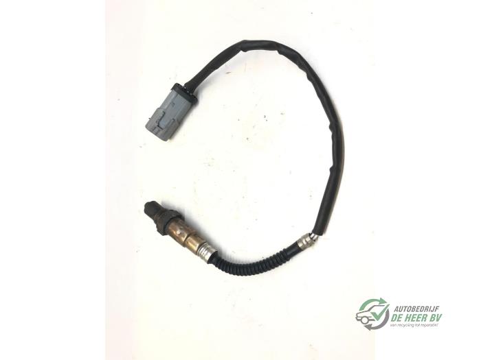 Gebruikte Lambda Sonde Renault Clio II (BB/CB) 1.4 16V Si Prijs € 25,00 Margeregeling aangeboden door Autobedrijf de Heer B.V.