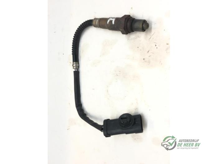Gebruikte Lambda Sonde Renault Laguna II (BG) 1.6 16V Prijs € 25,00 Margeregeling aangeboden door Autobedrijf de Heer B.V.