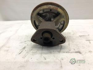 Gebruikte Uitlaat gasklep (EGR) Opel Vectra A (86/87) 1.8 i Prijs € 22,00 Margeregeling aangeboden door Autobedrijf de Heer B.V.