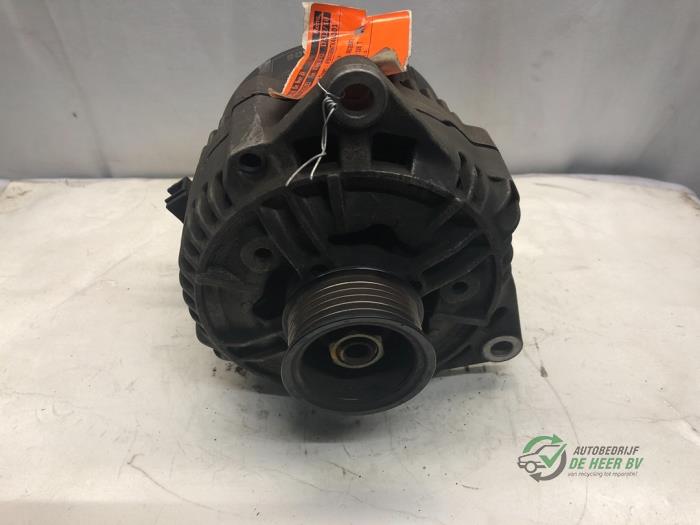 Gebruikte Dynamo Ford Mondeo I Wagon 1.8 TD Prijs € 36,00 Margeregeling aangeboden door Autobedrijf de Heer B.V.