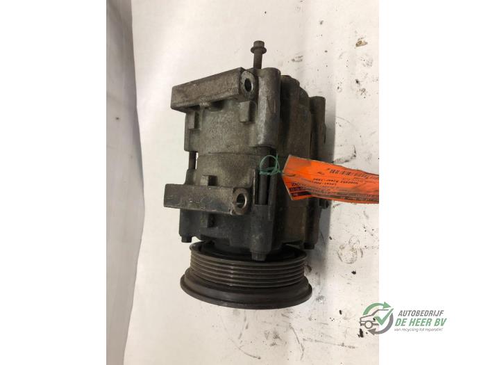 Gebruikte Aircopomp Ford Scorpio II (GFR) 2.0 16V GLX,Ghia Prijs € 75,00 Margeregeling aangeboden door Autobedrijf de Heer B.V.
