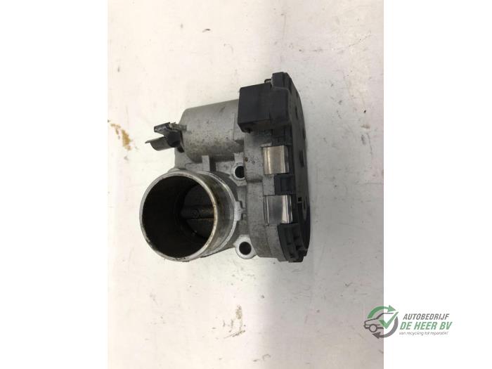 Gebruikte Injectiehuis Fiat Stilo (192A/B) 1.2 16V 3-Drs. Prijs € 50,00 Margeregeling aangeboden door Autobedrijf de Heer B.V.