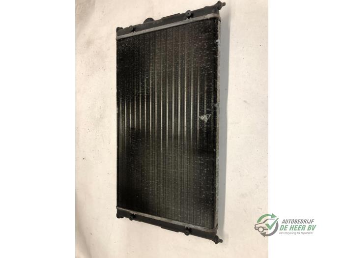 Gebruikte Radiateur Seat Ibiza II (6K1) 1.4 CL,CLX,S,a la Mode,Latino Prijs € 32,00 Margeregeling aangeboden door Autobedrijf de Heer B.V.