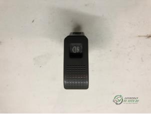 Gebruikte Mistlamp Schakelaar Daihatsu Applause I 1.6 16V Prijs € 10,00 Margeregeling aangeboden door Autobedrijf de Heer B.V.