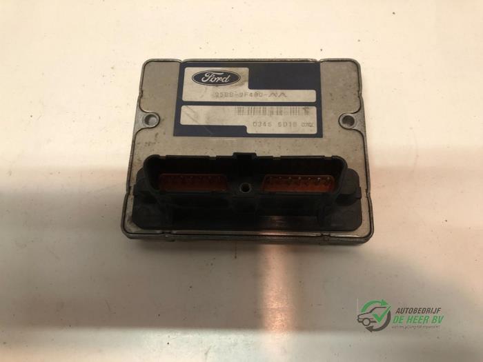 Gebruikte Computer boord Ford Mondeo I Wagon 1.8 TD Prijs € 75,00 Margeregeling aangeboden door Autobedrijf de Heer B.V.