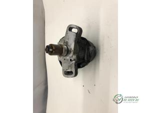 Gebruikte Stroomverdeler Toyota Corolla Wagon (E10) 1.3 XLi 16V Prijs € 32,00 Margeregeling aangeboden door Autobedrijf de Heer B.V.