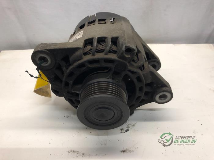 Gebruikte Dynamo Alfa Romeo 166 2.4 JTD Prijs € 45,00 Margeregeling aangeboden door Autobedrijf de Heer B.V.