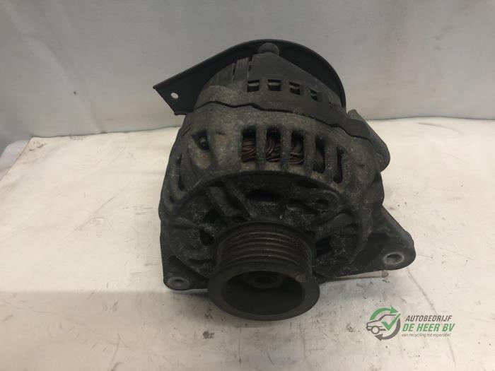 Gebruikte Dynamo Ford Ka I 1.3i Prijs € 27,00 Margeregeling aangeboden door Autobedrijf de Heer B.V.