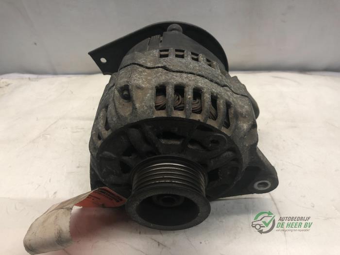 Gebruikte Dynamo Ford Ka I 1.3i Prijs € 27,00 Margeregeling aangeboden door Autobedrijf de Heer B.V.