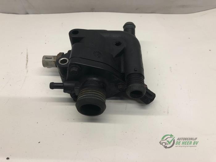 Gebruikte Thermostaathuis Ford Escort 6 (ANL) 1.6 Laser 16V Prijs € 18,00 Margeregeling aangeboden door Autobedrijf de Heer B.V.