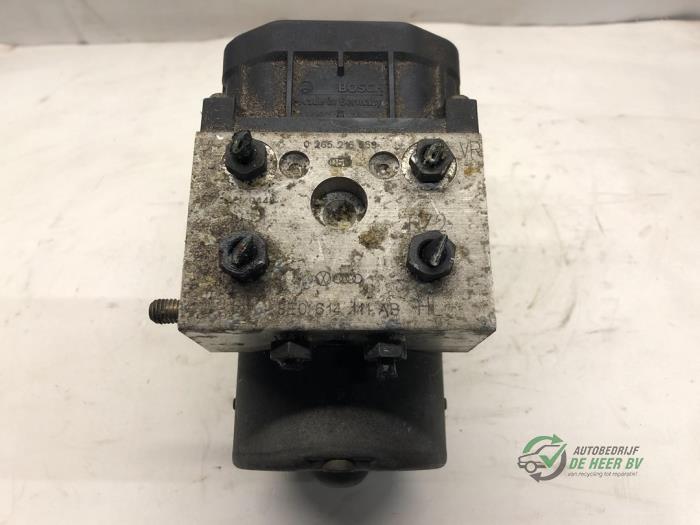 Gebruikte ABS Pomp Audi A4 (B5) 1.6 Prijs € 45,00 Margeregeling aangeboden door Autobedrijf de Heer B.V.