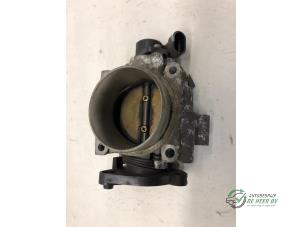 Gebruikte Injectiehuis Volvo S40 (VS) 2.0 16V Prijs € 32,00 Margeregeling aangeboden door Autobedrijf de Heer B.V.