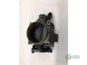 Gebruikte Injectiehuis Volvo S40 (VS) 1.8 16V Prijs € 32,00 Margeregeling aangeboden door Autobedrijf de Heer B.V.