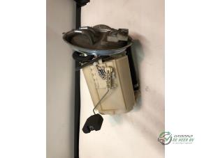 Gebruikte Tank element Pomp Opel Corsa Prijs € 35,00 Margeregeling aangeboden door Autobedrijf de Heer B.V.