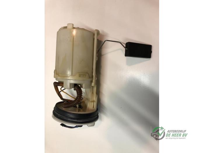 Gebruikte Tank element Pomp Seat Leon (1M1) Prijs € 35,00 Margeregeling aangeboden door Autobedrijf de Heer B.V.