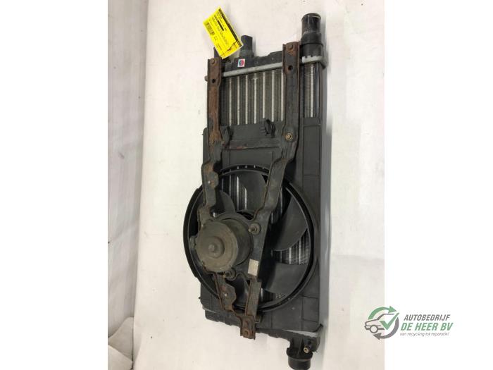Gebruikte Radiateur Fiat Seicento (187) Prijs € 35,00 Margeregeling aangeboden door Autobedrijf de Heer B.V.