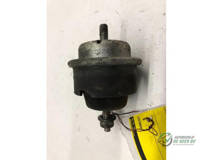 Gebruikte Motorsteun Peugeot 206 (2A/C/H/J/S) 1.4 HDi Prijs € 25,00 Margeregeling aangeboden door Autobedrijf de Heer B.V.