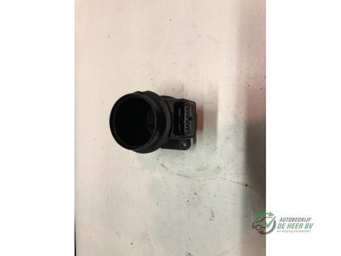 Gebruikte Luchtmassameter Peugeot 206 (2A/C/H/J/S) 1.4 HDi Prijs € 40,00 Margeregeling aangeboden door Autobedrijf de Heer B.V.