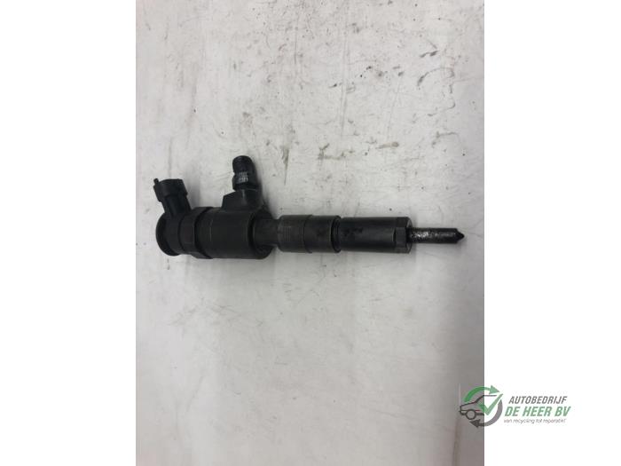 Gebruikte Verstuiver (diesel) Peugeot 206 (2A/C/H/J/S) 1.4 HDi Prijs € 50,00 Margeregeling aangeboden door Autobedrijf de Heer B.V.