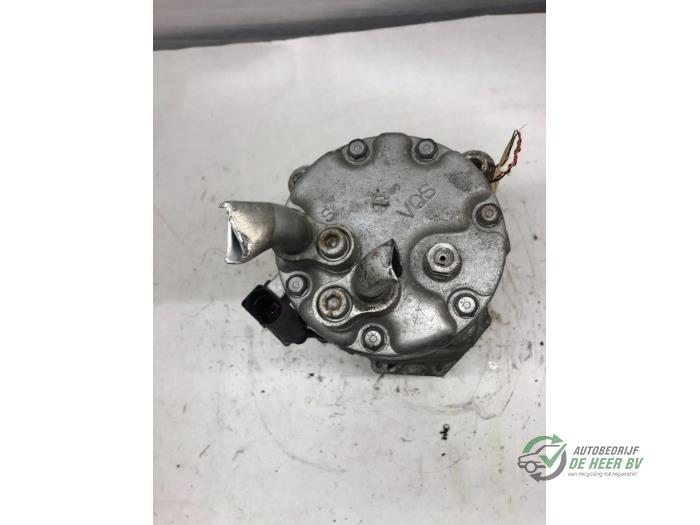 Gebruikte Aircopomp Seat Leon (1M1) 1.8 20V Prijs € 60,00 Margeregeling aangeboden door Autobedrijf de Heer B.V.