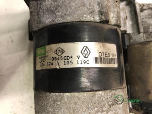 Gebruikte Startmotor Renault Laguna I Grandtour (K56) 1.6 16V Prijs € 35,00 Margeregeling aangeboden door Autobedrijf de Heer B.V.