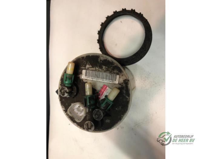 Brandstofpomp Elektrisch van een Mitsubishi Space Star (DG)  2000