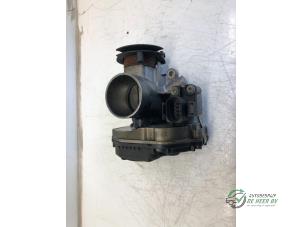 Gebruikte Gasklephuis Volkswagen Polo III (6N2) 1.4 16V 75 Prijs € 50,00 Margeregeling aangeboden door Autobedrijf de Heer B.V.