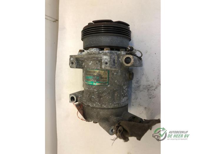 Gebruikte Aircopomp Renault Clio II (BB/CB) 1.2 16V Prijs € 70,00 Margeregeling aangeboden door Autobedrijf de Heer B.V.
