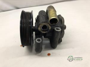 Gebruikte Servopomp Ford Fiesta 5 (JD/JH) 1.3 Prijs € 50,00 Margeregeling aangeboden door Autobedrijf de Heer B.V.