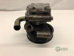 Gebruikte Stuurbekrachtiging Pomp Ford Fiesta 5 (JD/JH) 1.3 Prijs € 50,00 Margeregeling aangeboden door Autobedrijf de Heer B.V.