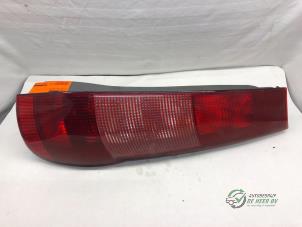 Gebruikte Achterlicht rechts Fiat Punto I (176) 75,Selecta 1.2 Fire MPI Prijs € 25,00 Margeregeling aangeboden door Autobedrijf de Heer B.V.