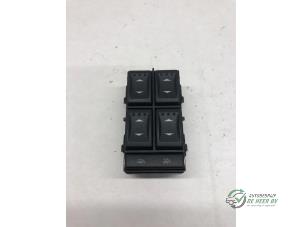 Gebruikte Ruit schakelaar elektrisch Ford Mondeo III 2.0 16V Prijs € 20,00 Margeregeling aangeboden door Autobedrijf de Heer B.V.