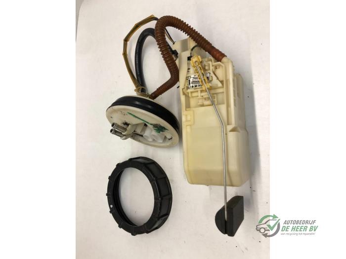 Gebruikte Tank element Pomp Nissan Primera (P11) 2.0 SRi 16V Prijs € 50,00 Margeregeling aangeboden door Autobedrijf de Heer B.V.