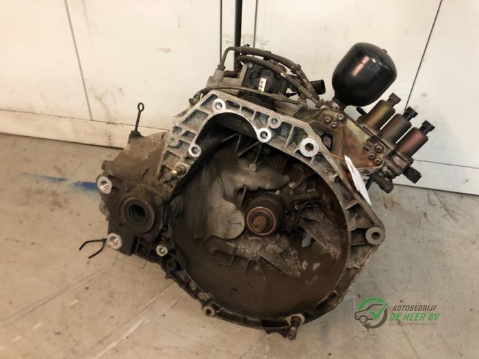 Gebruikte Automaatbak Fiat Stilo (192A/B) 2.4 20V Abarth 3-Drs. Prijs € 280,00 Margeregeling aangeboden door Autobedrijf de Heer B.V.