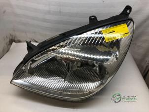 Gebruikte Koplamp links Citroen C5 I Berline (DC) 1.8 16V Prijs € 40,00 Margeregeling aangeboden door Autobedrijf de Heer B.V.