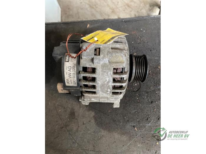Gebruikte Dynamo Seat Leon (1M1) 1.6 Prijs € 60,00 Margeregeling aangeboden door Autobedrijf de Heer B.V.