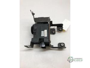 Gebruikte Computer Cruise Control Mazda 6 Sportbreak (GY19/89) 1.8i 16V Prijs € 75,00 Margeregeling aangeboden door Autobedrijf de Heer B.V.