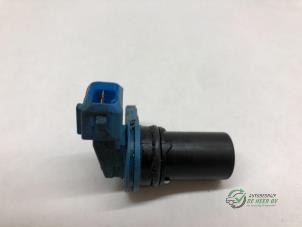 Gebruikte Sensor Nokkenas Ford Fiesta 5 (JD/JH) 1.3 Prijs € 20,00 Margeregeling aangeboden door Autobedrijf de Heer B.V.