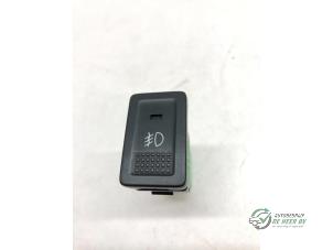 Gebruikte Mistlamp Schakelaar Suzuki Swift (ZA/ZC/ZD1/2/3/9) 1.6 Sport VVT 16V Prijs € 15,00 Margeregeling aangeboden door Autobedrijf de Heer B.V.