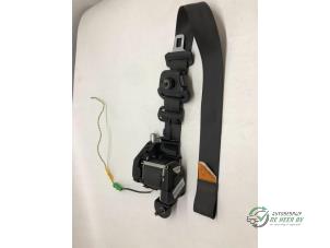 Gebruikte Veiligheidsgordel rechts-voor Chevrolet Kalos (SF48) 1.2 Prijs € 50,00 Margeregeling aangeboden door Autobedrijf de Heer B.V.