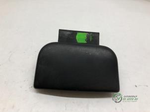 Gebruikte Deurgreep 2Deurs links Peugeot 106 II 1.1 XN,XR,XT,Accent Prijs € 20,00 Margeregeling aangeboden door Autobedrijf de Heer B.V.