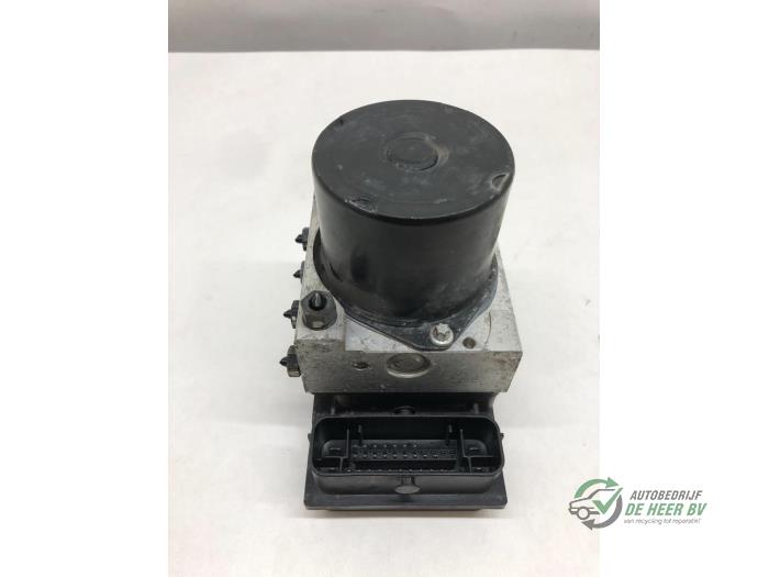 Gebruikte ABS Pomp Volkswagen Fox (5Z) 1.2 Kat. Prijs € 50,00 Margeregeling aangeboden door Autobedrijf de Heer B.V.