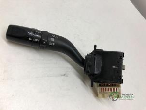 Gebruikte Pinker Schakelaar Mazda 6 Sportbreak (GY19/89) 2.3i 16V S-VT Prijs € 25,00 Margeregeling aangeboden door Autobedrijf de Heer B.V.