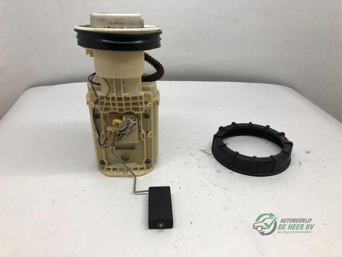 Gebruikte Tank element Pomp Skoda Octavia Combi (1U5) 1.8 20V Turbo Prijs € 35,00 Margeregeling aangeboden door Autobedrijf de Heer B.V.