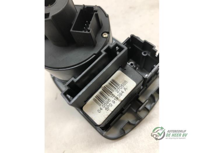 Licht Schakelaar van een Seat Leon (1P1) 2.0 FSI 16V 2006